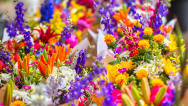 パン屋の開店祝いに贈るべき花は?おしゃれで印象的な選び方ガイド